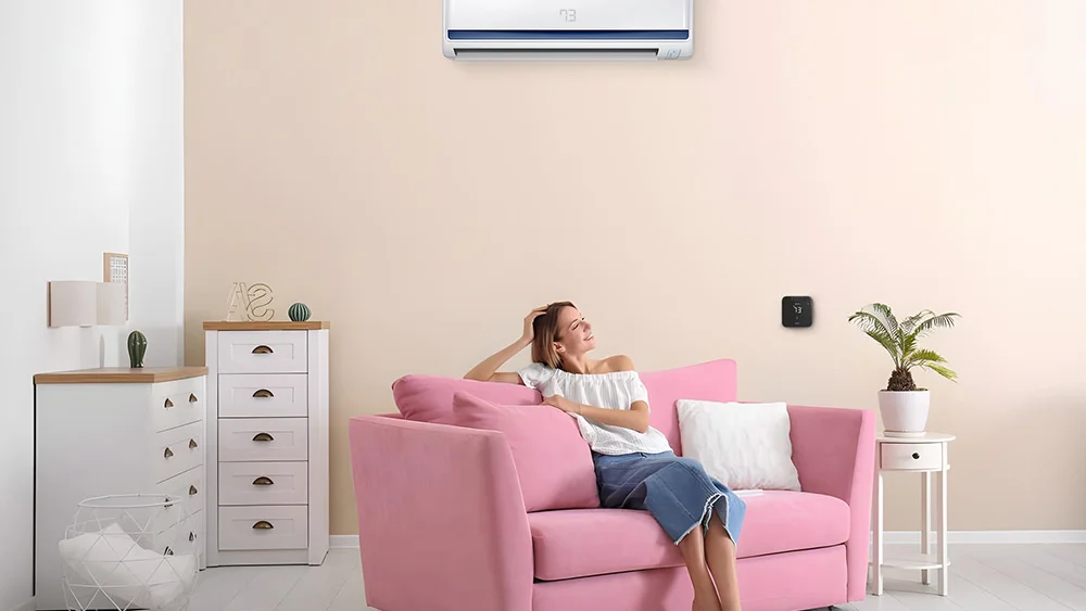 Woman enjoying perfect temperature with the help of Breez max