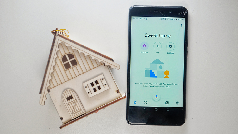 Cielo Breez allows you to control your air conditioner with Google Home.